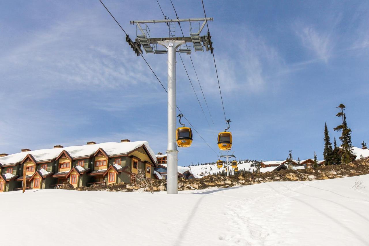 Snowbirds Villa Big White Ski Resort Exterior photo